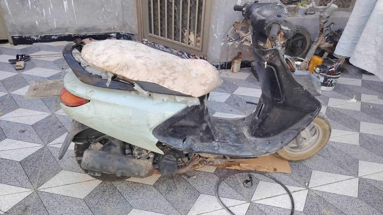 السلام عليكم
دراجه فراشه نثيه للبيع مكينه مجفته جديد مكفوله من النضح والتبخير السعر 225 وبيه مجال قليل ***********
