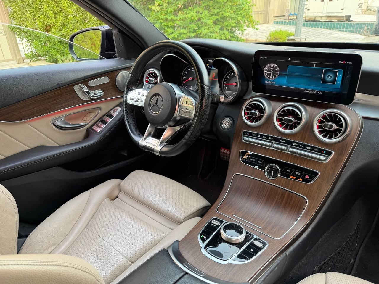 سلام عليكم 
للبيع c300 2020
وارد امريكي الضرر موضح ب منشور 
السيارة بدون ايرباك 
ماشية 50 ميل 
دشبول 63 لون
ستيرن D
كت amg
فتحه 
رقم اربيل السيارة ب اسمي 
المكان بغداد الحارثية
السعر 255
*********** بغداد, العراق
