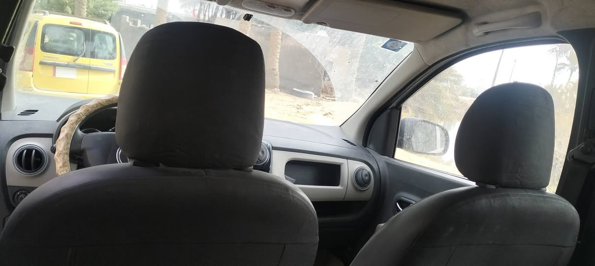 رينو لودجي موديل 14 رقم كربلاء دولي بيها باب السايق مصبوغ تبريد شغال حداديه كلها جديدة تواصل *********** مكان نجف ناحية المشخاب

