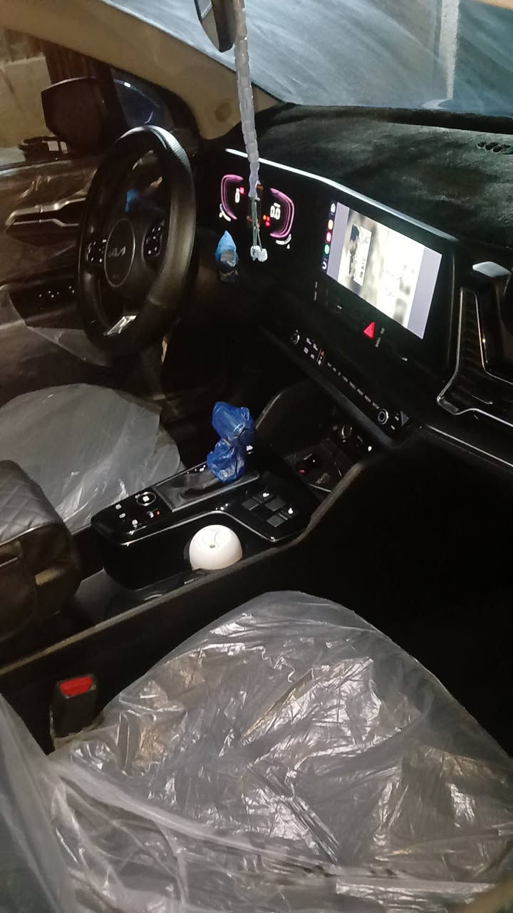 سبورتج وارد امريكي موديل 25 حادثها جملغ وبنيد نفسهن راجعات حدثها وباقي كله كفاله رقم فحص السياره بسمي السعر 175 بعافية  علي اليخذها ***********
