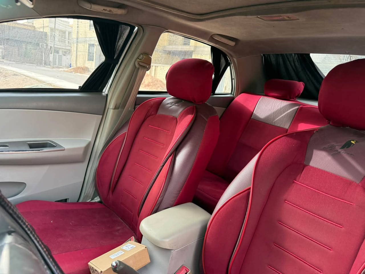 بردات سحب byd g3  متوفرة اصلي دبل سيم ثابت  مع طباقية وبسعر 35 مع التوصيل لكل محافظات العراق استخدام قليل 
نسبة التضليل داخليه 70‎%‎
***********
