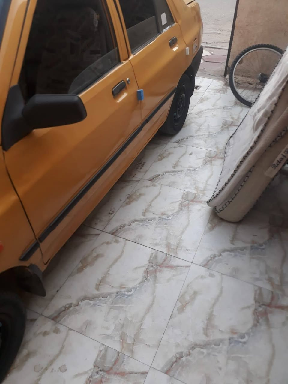 سايبا موديل 2017 مصفره هيئه وغرامات سياره مصبوغه حزام ومعمر بيها براكيت كير مكينه تبريد مكفول
السياره جاهزه ربع متذب عليها السعر 20 ورقه 
***********
اتصال على الشريحه فقط
