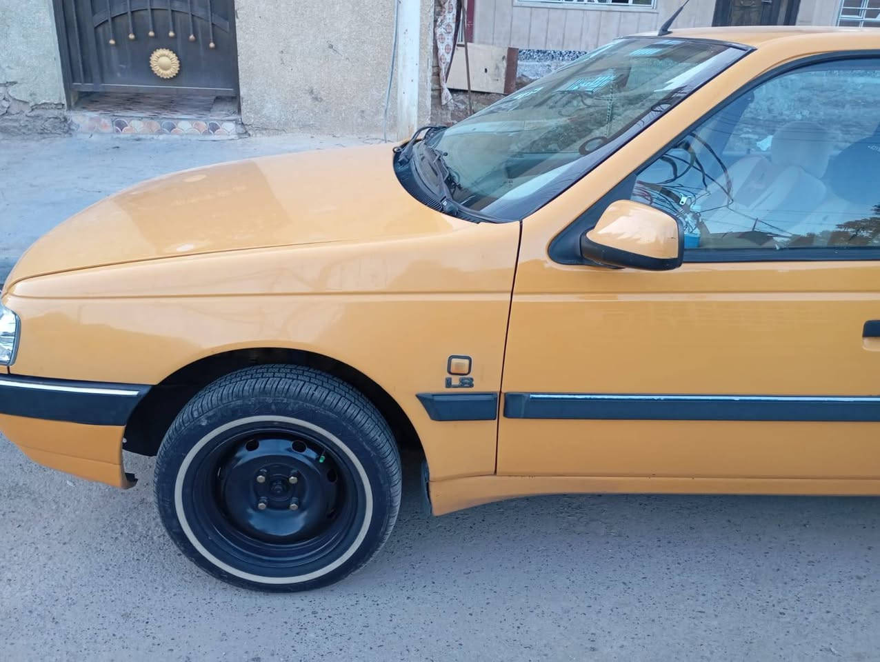 مكينة مشدودة • قير يدوي • ٢٠١٥