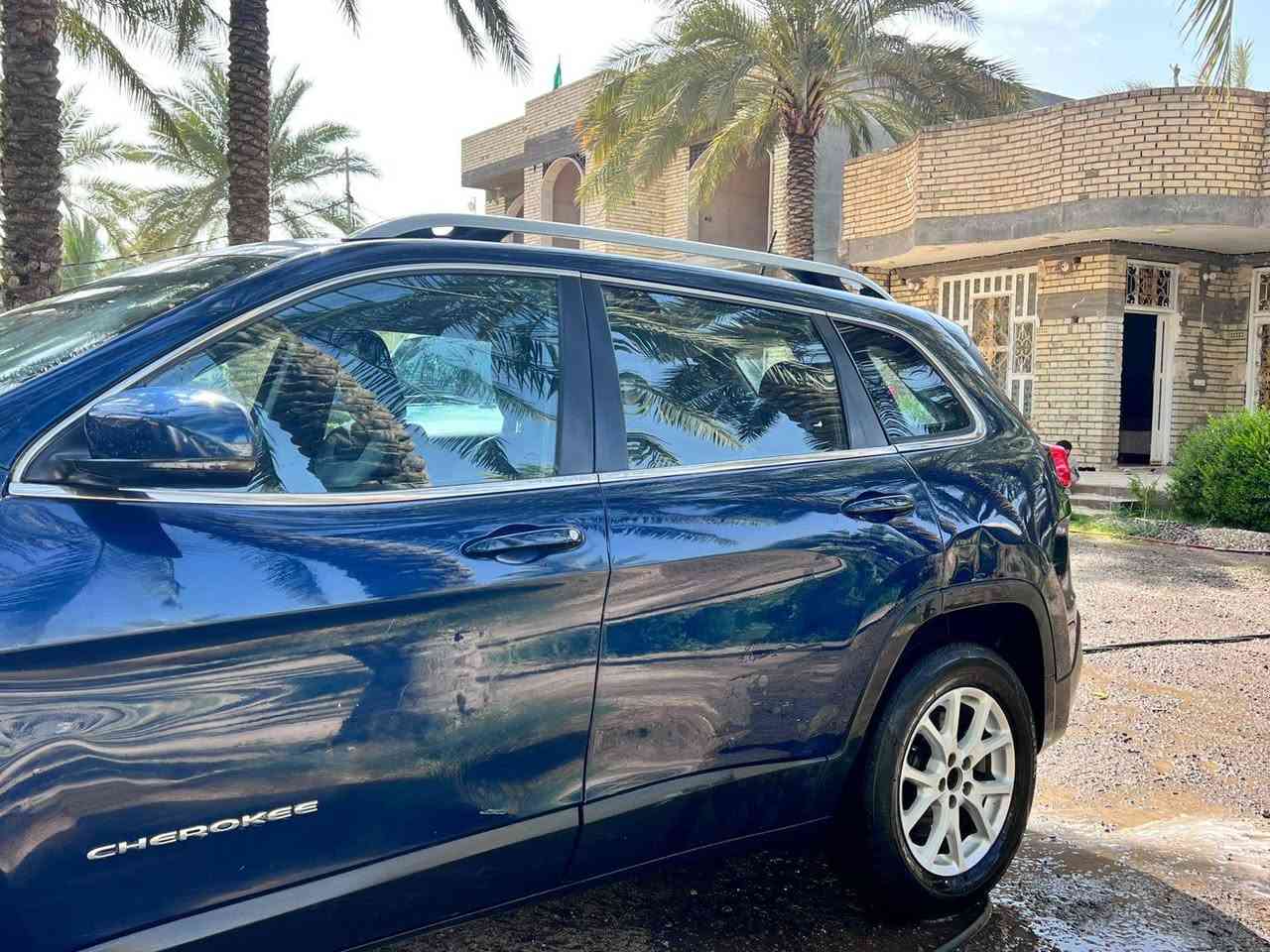 السلام عليكم جيب بزون موديل 18
حادث قطعتين 
فول موصفات رقم بغداد 
مكينه وكير جدد 
محرك 2400
حلوه سياره ناعمه مال بيت 
سعر 95 ترهم مراوس سوناتا انترا 
مكان بابل مشروع المسيب 
***********
