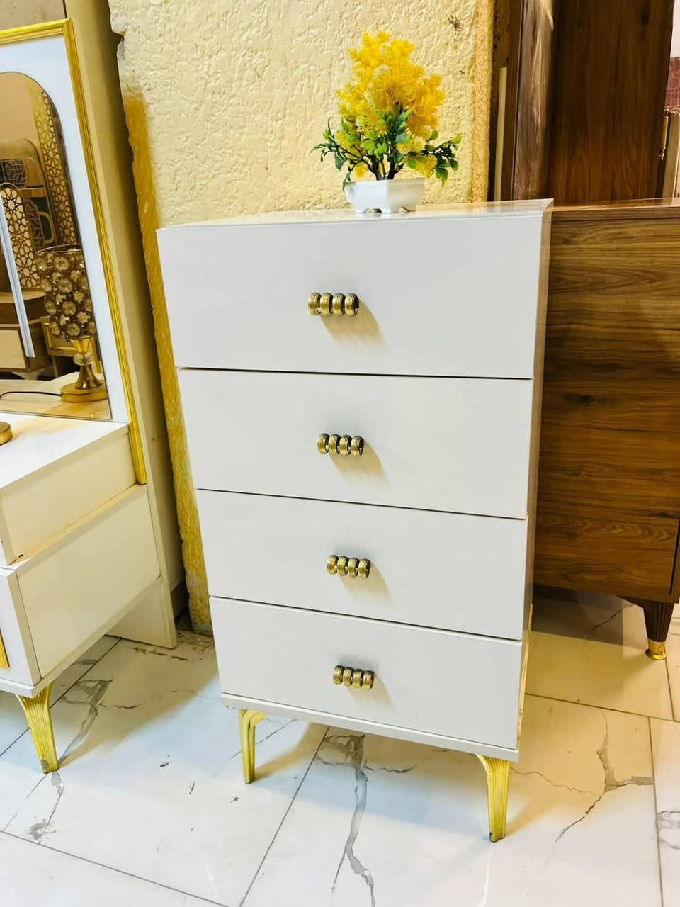 الحجز واتساب 😍***********
