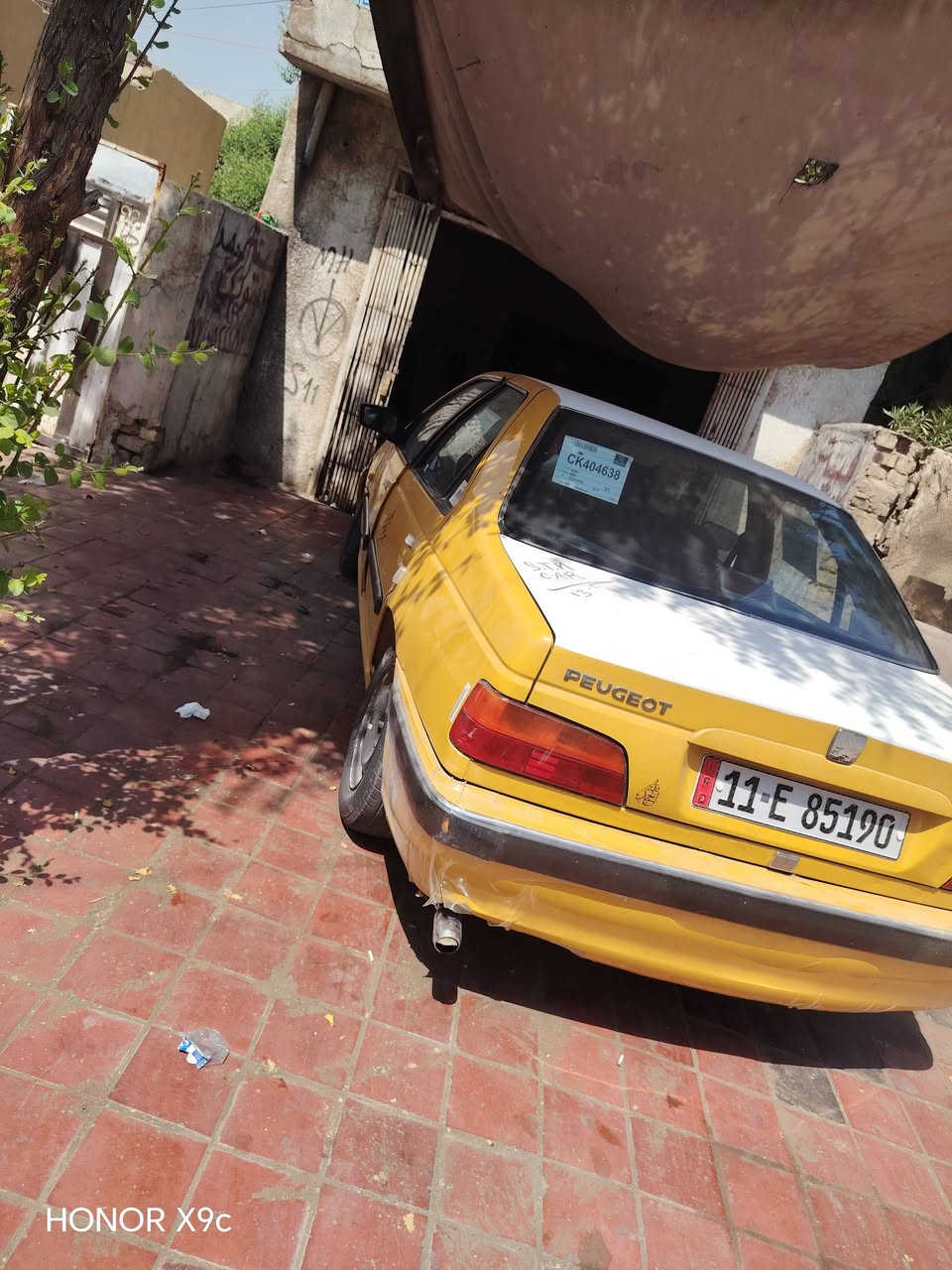 بيجو بارص مديل ١٣
تبريد ثلج
مكينه و كير مكفولات 
مكان بغداد

سعر ٣٣ بيها مجال

ماشية ١٨٠ فقط

***********

نص مكتوب في الصور:
- HONOR X9c