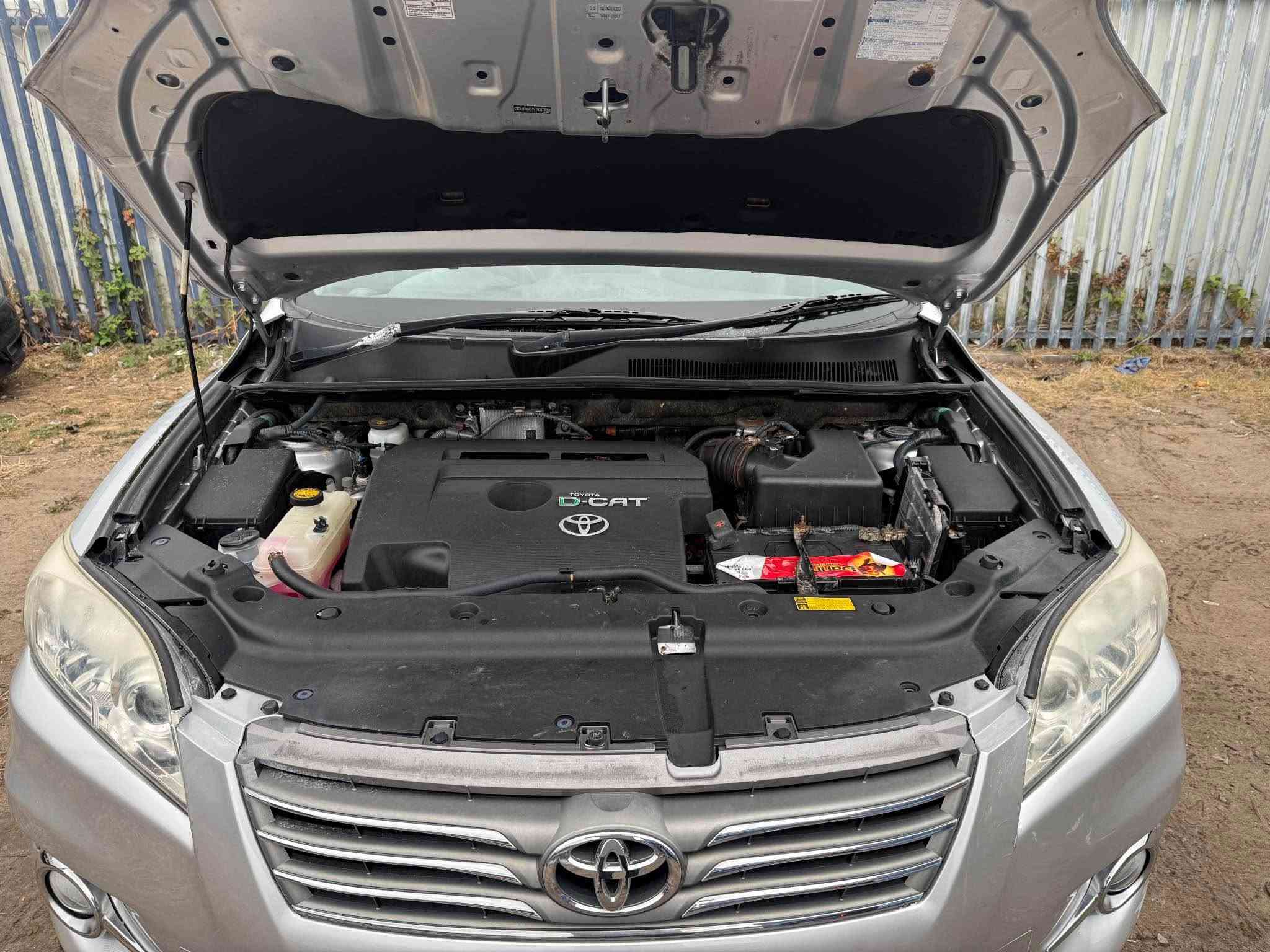 2011TOYOTA RAV 4 2.2VVT-| XT-R 5DR AUTO
Model: RAV4 XTR 4x4 Automatic
Engine: 2.2 L diesel (ULEZ Compliant)
Transmission: Automatic
Mileage: 66k
Drive: 4-Wheel Drive
Recent Maintenance & Upgrades
Full service recently completed
All 4 new Michelin tyres fitted
New radiator installed
New battery
Expires: 17 Aug 2027 • 364 days
Climate-controlled air conditioning
Electric sunroof
Spacious interior and generous boot space
Smooth and reliable automatic gearbox
Condition
The car drives beautifully - smooth, quality Location Livrpool
***********
£3995 Liverpool, Merseyside
