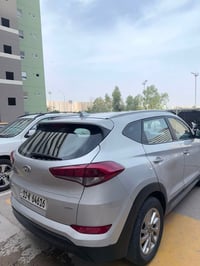 اخوان  بيع مستعجل سعر جداً مناسب   هونداي توسان 2018  كلين من امريكا ب...