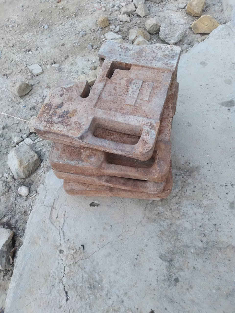 ضكالات • ٥ قطع • للبيع