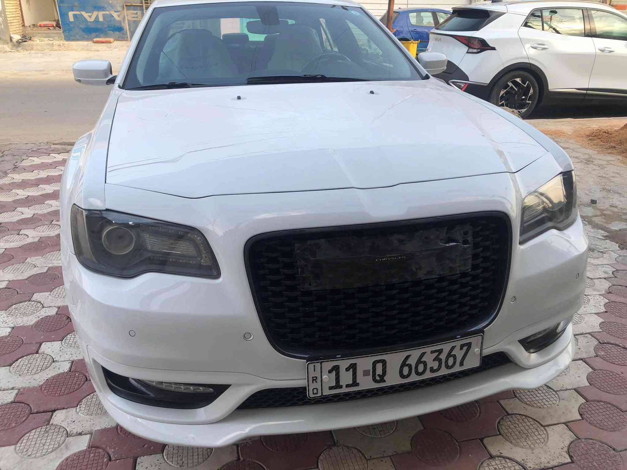 سلام عليكم اوبامة فول موصفات S موديل 2023 فور ويل حساسات خلفية امامي اشاير بل مري رادار دمام بل صندوك سيارة على وضع الشركة حادثهاا چاملق امام بدون اير بارك بدون صبغ صور الحادث موجودة بل منشور ماشية السياره 83 مكان السياره بغداد اتصال *********** للبيع فقط بدون مراوس
