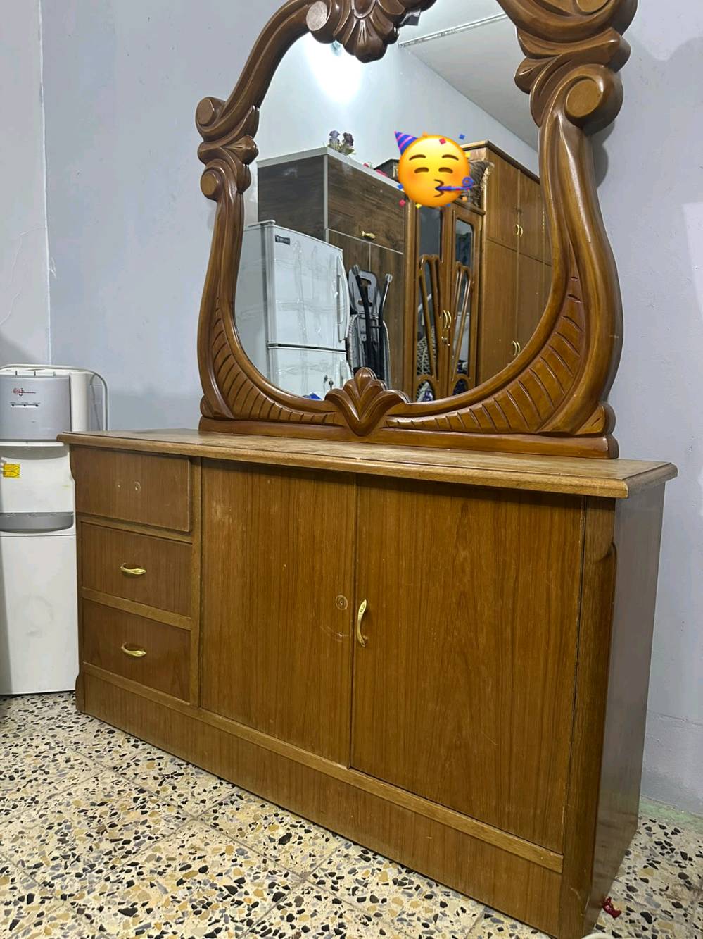 للبيع غرفة نوم عراقية 🛏️✨
غرفة نوم عراقية مرتبة وحالتها جيدة جداً، نظيفة ومحافظ عليها.
💰 السعر مليون دينار فقط
السعر نهائي، والبيع للجادين فقط.
📩 للاستفسار مراسلة خاص.