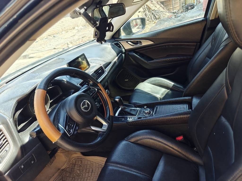 السلام عليكم 

مازدا زوم 3 موديل 2018  امريكي| Mazda zoom3 2018
بجم كبس بلادي

مواصفات فول Full (بصمة تشغيل.ابواب.سايدبريك|فتحة|تحكمات ستيرن|شاشة كاربلاي ماوس تحكم خاص بيها| كشنات جلد بالكامل تدفئة داخلية تحكم كهربائي| سستم صوتي bose| حساسات تنويه|تبريد منفصل) وبعد الخ...

مكينه 2500 تنفس طبيعي سكاي اكتف Skyactive 

وضع امريكا بالصور بسيط جدا 

 السيارة بلادي جاهزة ادامة جديدة
 سعر 107 $

مكاني ديالى/ بلدروز

*********** بلاد رز, ديالى
