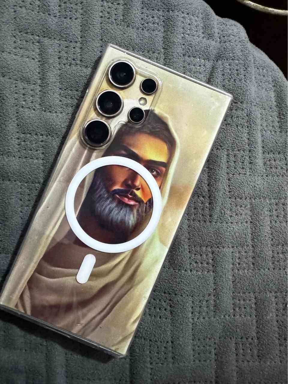 للبيع 24 الترا نضيف جدآ بحالة الوكاله مع كارت ضمان شاشه ذكرته ٢٥٦ للبيع مكاني نجف *********** النجف, العراق
