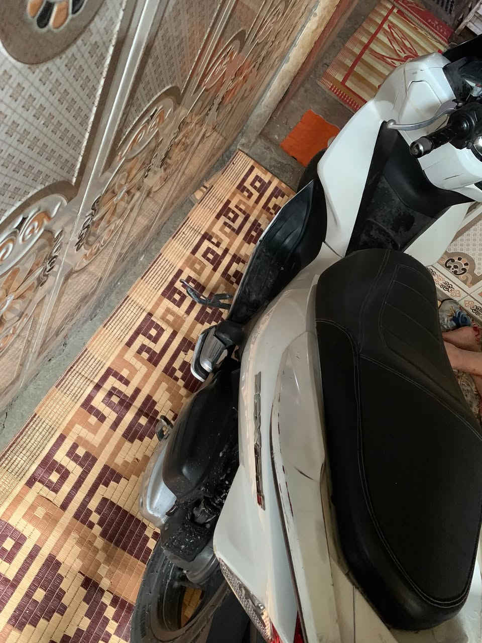 السلام عليكم شباب بي سي اكس جيل الثاني للبيع عنواني بغداد مدينه الصدر 
***********
