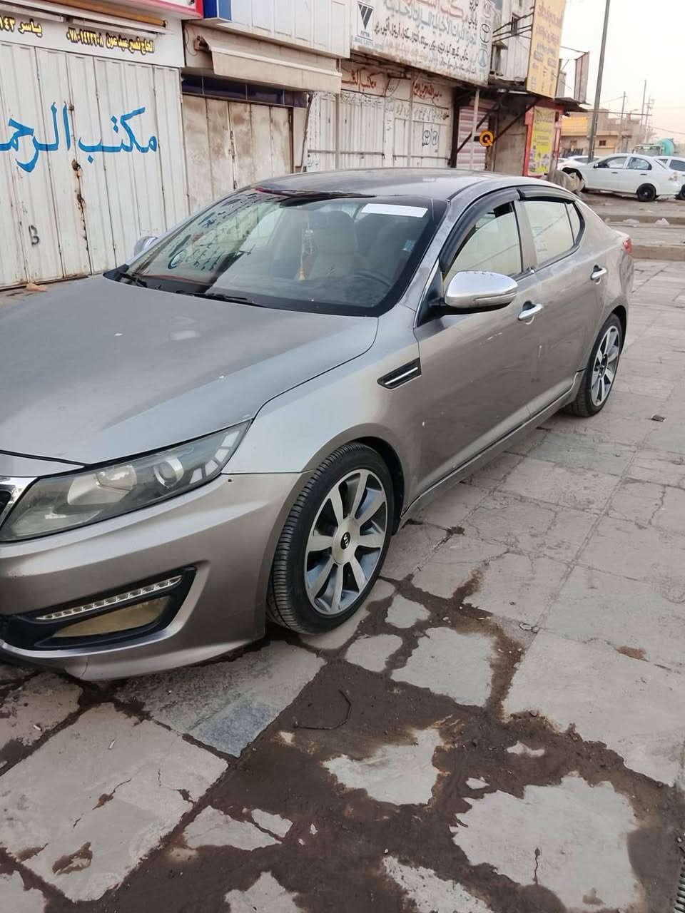 كيا اوبتيما موديل 12 امريكي  رقم بغداد  مكينه 2400 سياره بها 4 قطع صبغ بدون دواخل
جاهزه كير مكينه حداديه تبريد تخم تاير كله جديد  السعر 79وبيه مجال بسيط مكاني بابل سياحي قريه الساده رقم الهاتف ***********
