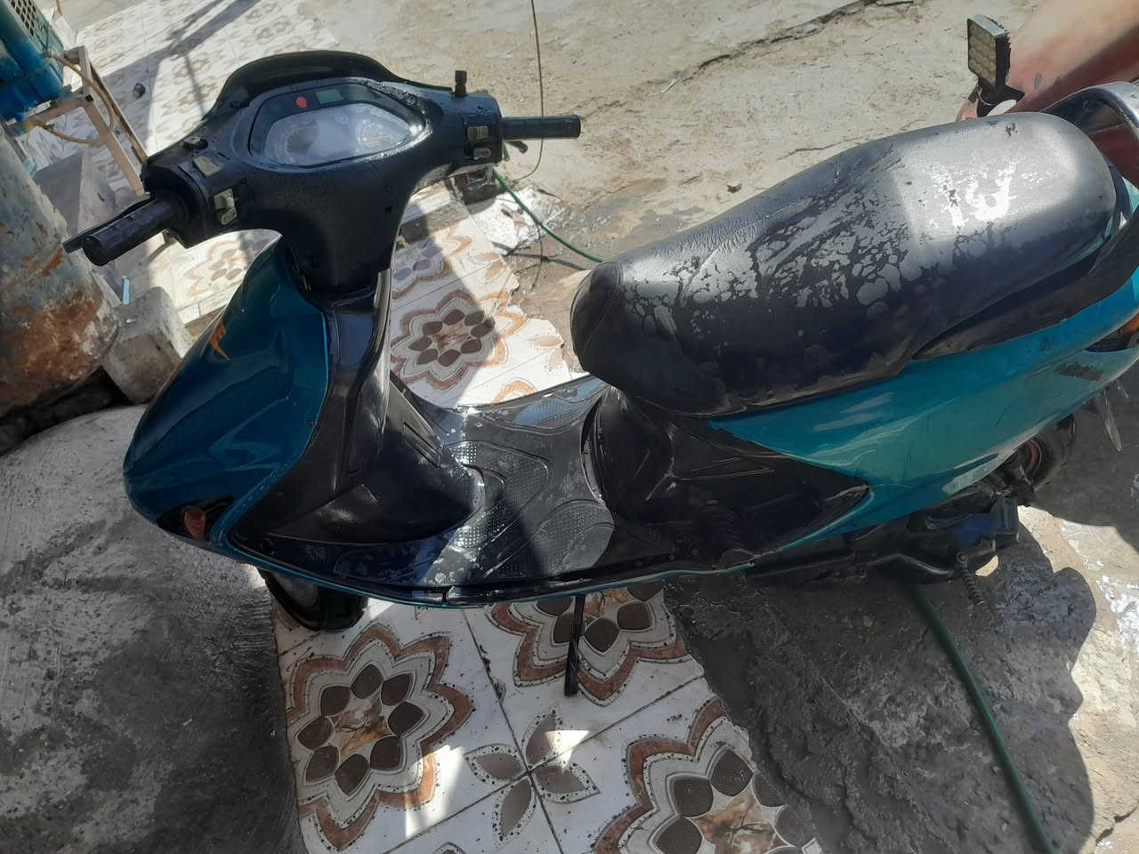 دراجة فراشة فورتي كلها شغالة للبيع  كهربائيات كاملة سلف 
بيها تبخير السعر 300 بيها مجال قليل مكاني ديالى بعقوبة المفرق رقمي ***********
