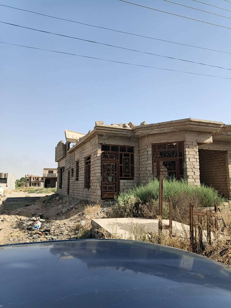 السلام عليكم هياكل عدد اثنين للبيع بيجي حي المهندسين المساحه الكلي 500 متر واصل مى كهرباء تبليق للستفسار الاتصال على الرقم ***********
