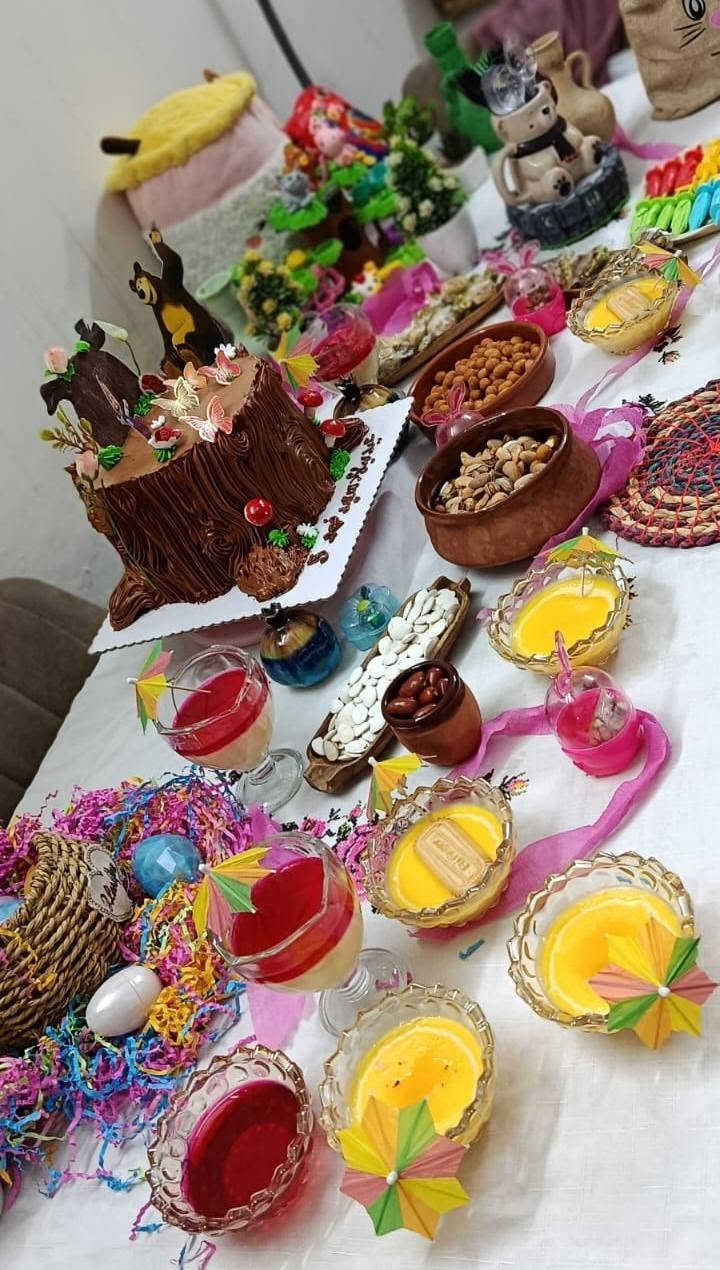 🎂✨ AmSama | كيك ومعجنات ✨🥐
لأن كل مناسبة تستحق طعمًا يليق بها 🤍
نقدّم لكم الكيك والمعجنات حسب الطلب، بتفاصيل مرتبة وطعم لذيذ، ونحضّر طلبكم بكل حب واهتمام 🌸
🎀 طلباتكم حسب المناسبة والاختيار
🚗 توجد خدمة توصيل داخل بغداد
📲 للحجز والاستفسار عبر الواتساب:
***********
AmSama — خلي مناسبتكم أحلى بطعمنا 🤍🎂

نص مكتوب في الصور:
- عيد ميلاد سعيد نهى 5 AMSAMA
- AM&SAMA