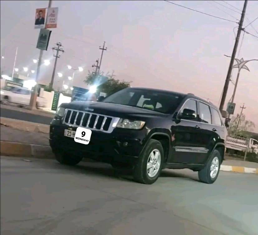 السلام عليكم جيب لاريدو موديل 2012السيارة كلين شرط النضافة محرك 6سلندر كير ومحرك بشرط تخم تاير جديد دفتر بانزين سنوية لحد 2030باسمي السعر 210وبيها مجال مراوس هم يرهم حسب القناعة هاتف ***********