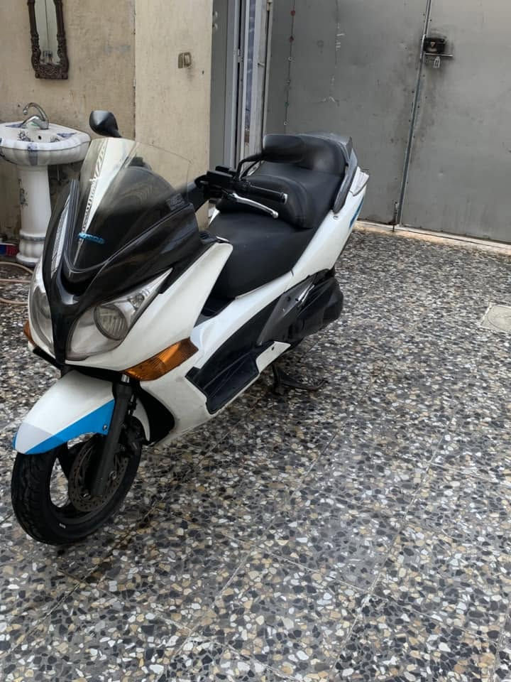 سلام عليكم البيع سلفر جيتي 400
محرك ما مفتوح ابد شادلهة زوج تايرات جديده ولبلكات ودسكات وفيت بم اصلي وقايش وبنز كلج اصلي دراجه وفر حساس ستان كلوب بجنطه سعر 15 ورقه بيهة مجال مكاني البلديات وهاذ رقمي ‭***********
