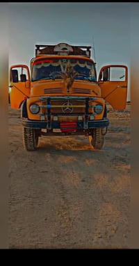 شاحنة • معلومات ناقصة