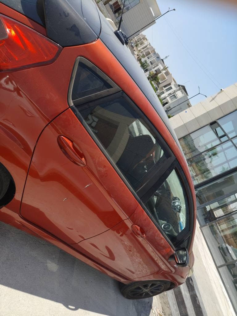 Ford fista 2019 St line سه ياره كي جوان وخاوينه بي كيشه ييه دوو بؤ سي پارجه هه ييه بي ناوگرت بي ئيرباك سه نه وي و ره قه م و ژينگه و بان و خرامه هه مووي به شه رته بيلادي ناوي ليده نرخي 85 وه ره قه  *********** أربيل, العراق
