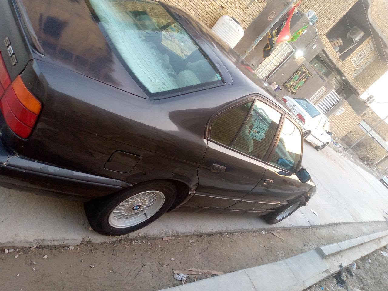 #BMW
#موديل:1991.
#مواصفات:فتحه.كشنات جلد.تبريد قطعتين.
#رقم:دولي الجديد.امداور ثاني يوم.
#محرك:6سلندر.
#اللون:اسود.
#ملاحظة:سيارة نضيفه جداً وأحلى من الصوره تبريد شغال ثلج.كيرعادي. #كفاله:كير ومكينه والعيب الشرعي. سيارة نعمه من الله سياره مامتعوبه البدي كله كاعد موس محرك كير انظاف. السيارة للبيع او المراوس حسب القناعه.
#السعر:53وبيها مجال للطيبين. 
#العنوان:ناصريه مركز.
#الرقم:***********.

نص مكتوب في الصور:
- INFINIX S5 | 32MP AI QUAD CAMERA
- INFINIX S5 32MP
- AI QUAD CAMERA
- INFINIX S5 | 32MP