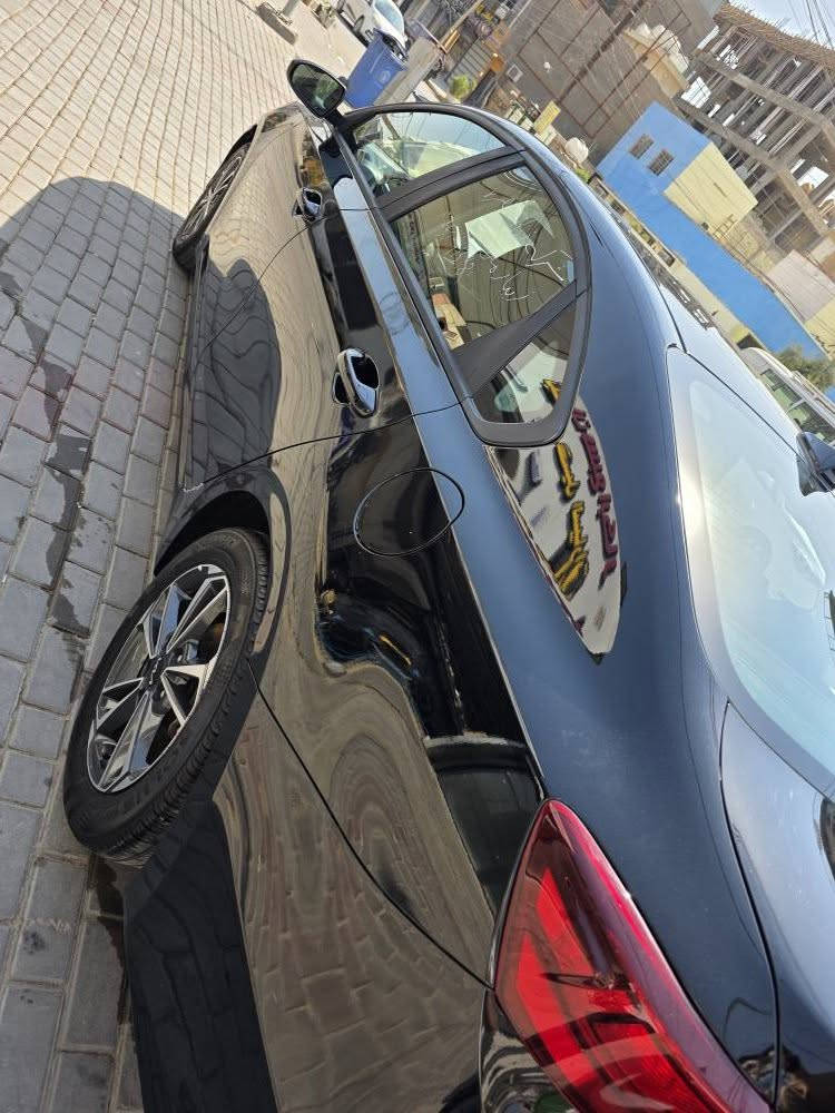 السلام عليكم #للبيع كيا فورتي 2024 وارد امريكي مواصفات lx  
3KPF24AD9RE732175 رقم الشاصي
رقم اربيل جديد سنوية جديدة تحويل ثاني يوم
حادثهة جاملغ وبنيد بدون دواخل
ماشية 30 الف
سيارة جديدة وجاهزة
مواصفات السيارة:
مكينة 2000 دوش المرغوب
شاشة وكامرة
تحكم ستيرن جهتين
درايف مود وضعيات قيادة
تبريد وتدفئة خير من الله
رادار امامي وخلفي وجانبي
مثبت سرعة تفاعلي
نقطة عمياء بالمري
مانع تزحلق
ومواصفات البقية المعروفة
مكان السيارة:بغداد سبع ابكار
السعر: 132 وبيهة مجال بسيط
للاتصال: *********** بغداد, العراق
