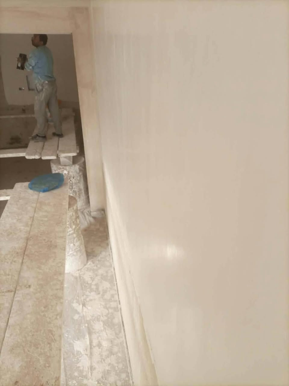 سلام عليكم لباخ من النجف جص ااسمنت اعكاده طابوك بناء بلوك بورك سيراميك ارضيه تطبيق سطح ***********
