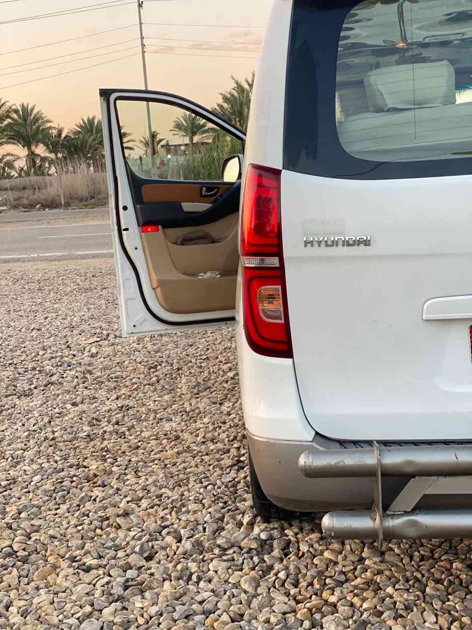 السلام عليكم استاركس للبيع 2019مفتوح رقم بغداد دولي السياره وضع الشركه سياره جاهزه من 
كلشي الف ما اذب عليه علمن أن السياره مكفوله ماعده 
الباب الصدر والجاملغ الامامي تبديل السياره احلى من الصوره غير متواجد على الفيس الاتصال على الرقم ***********
