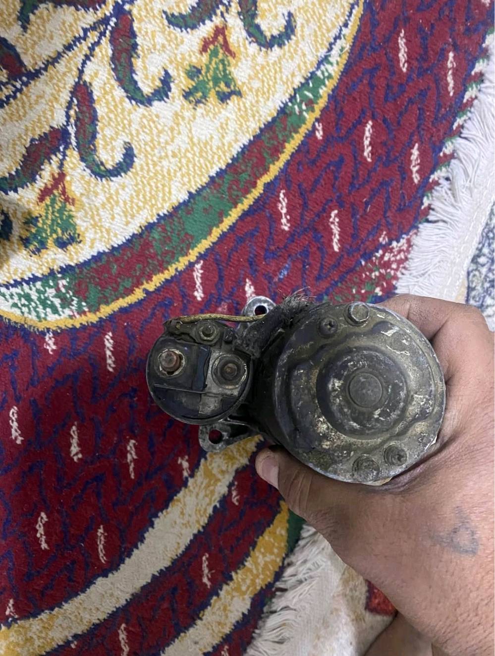 غراض كلمن وسعرهه مكتوب على الصوره السعر وعندي سلف مال بيجو ٢٠٦ موديل ٢٠٠٨ السعر ٢٥ الف مكاني بغداد حسينية الراشديه (***********) بي واتساب