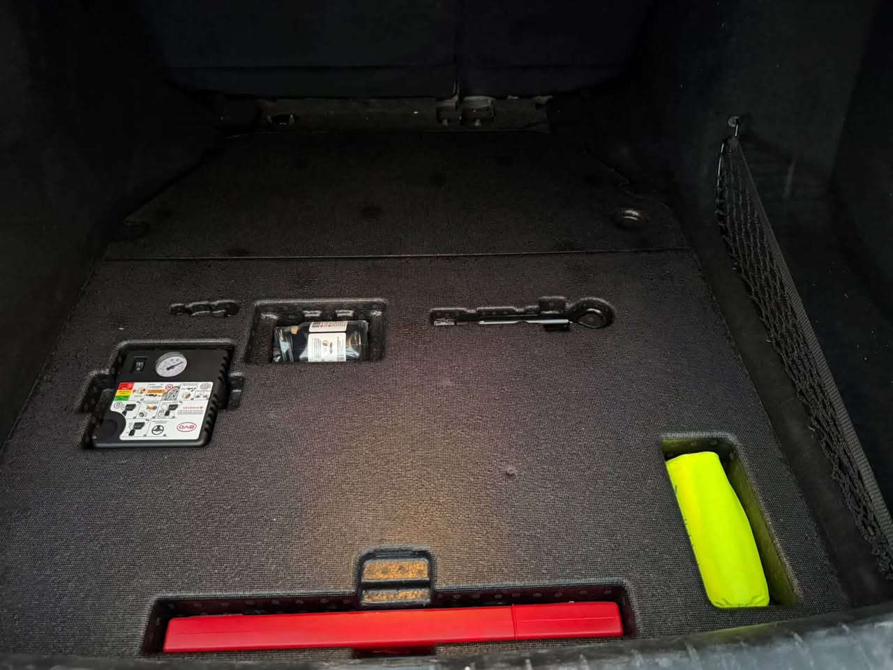 Byd destroer 2025 
للبيع فول مواصفات مكفوله كفاله عامه وياها السونر ماعدى ضربه بالباب كد اصبع موضوحه بالصور السياره كلش نضيفه وجاهزه رقم بغدا. تحويل ثاني يوم 

*********** التفاصيل كلها بالصور

السعر 20.500. وبيها مجال
