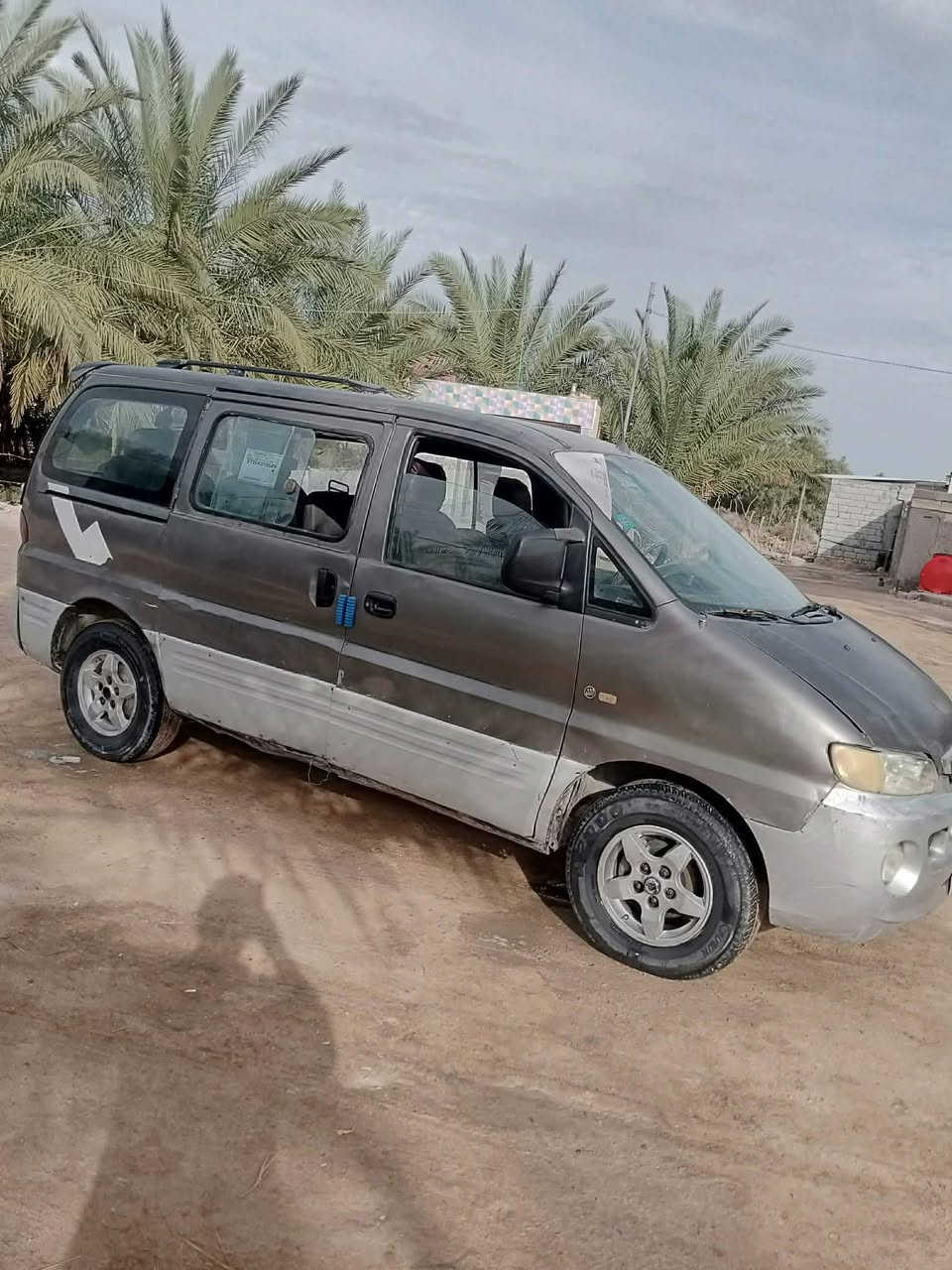 استاركس موديل 2000 جاهزة من كلشي سنوية ساقطة ب2024 وضايعة وبيها اخبار السيارة صاعدة هزه راعيها موجود بالناصرية 

مكانها ذي قار سوق الشيوخ 

السعر 24 وبيها مجال بسيط 

***********
