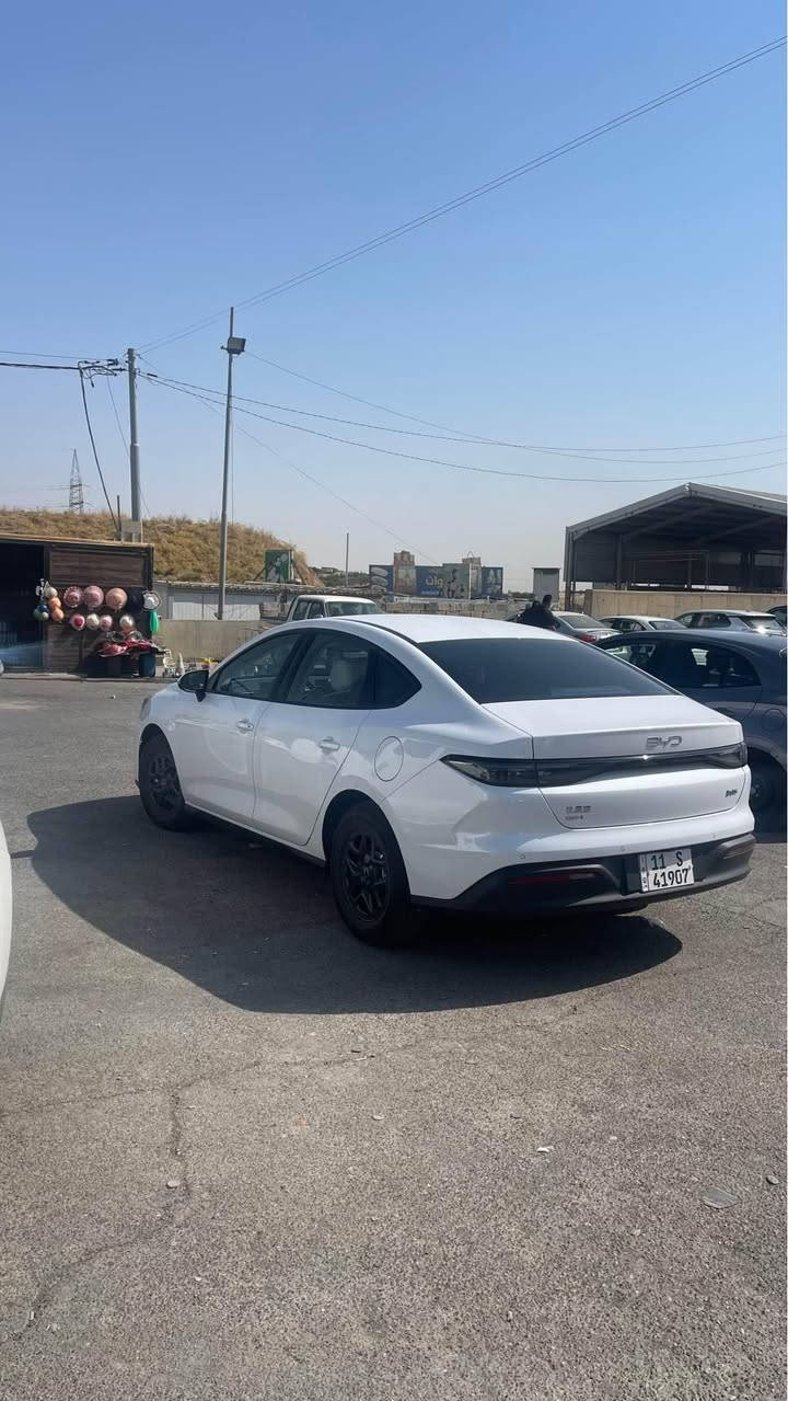 للبيع BYD Seal 05 موديل 2025 السيارة بعدها جديدة مكفولة من الشخط والرصعة ماشية 7 الف الكلي دهن جديد اصلي مال BYD جاهزة وكاملة مرقمة بغداد بأسمي 
للاستفسار الاتصال *********** النجف, العراق
