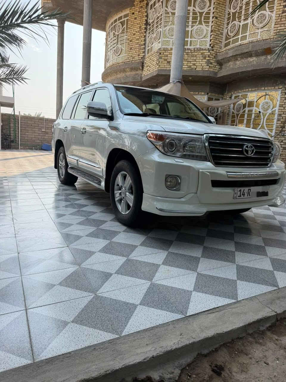 لاندكروز GXR • ٢٠١٤ • رقم بصره