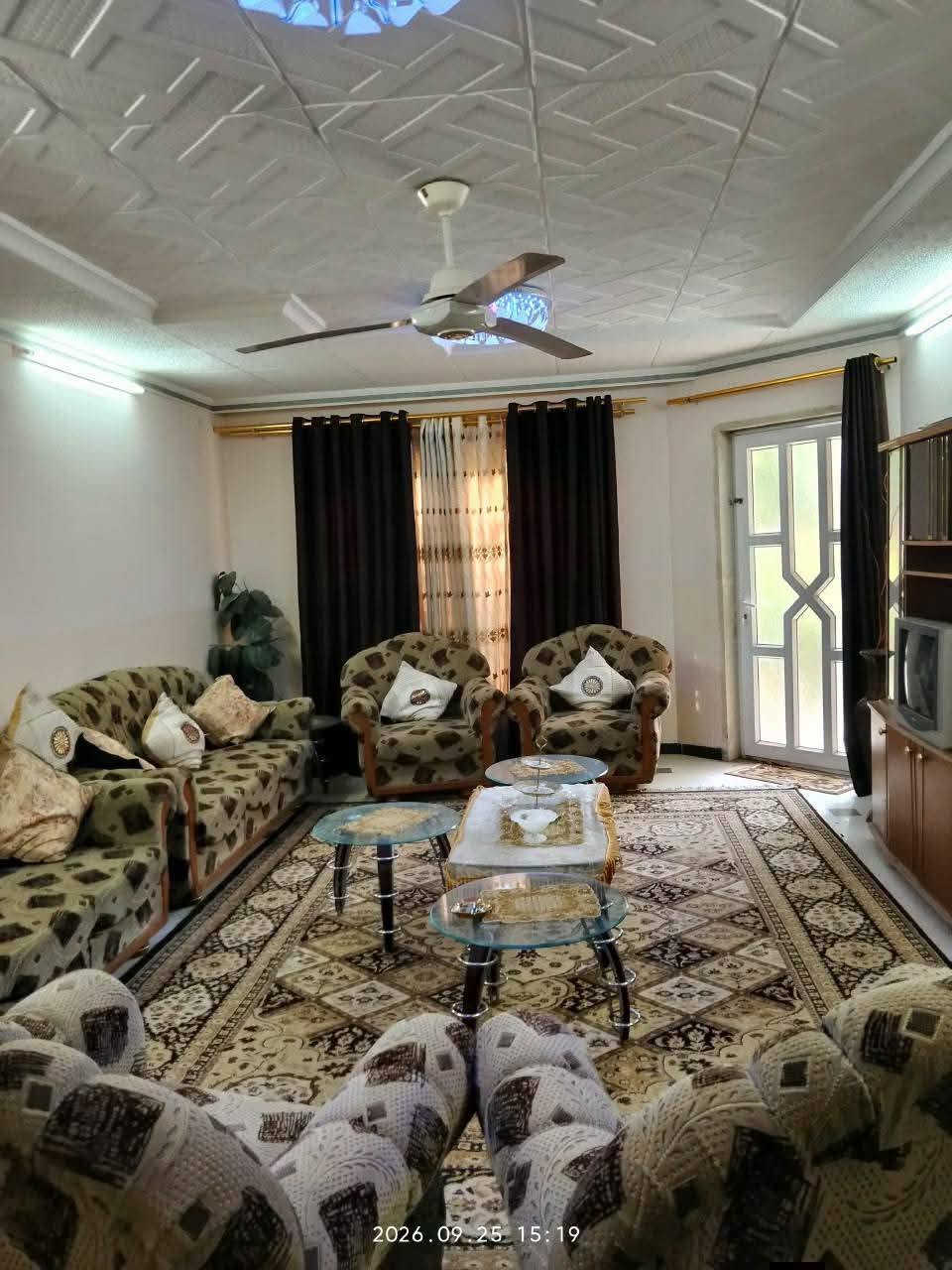 دار للبيع في حي الكندي الاولى
288 متر واجهه 12
موقع مميز جدا قريب من سايدين
سند طابو الزهور
شرط التحويل
طابقين
البيت نظيف جدا صالح للسكن
شارع تبليط
لمعرفه السعر اكتب تم ليصلك على الخاص
للاستفسار زياره المكتب سايدين البحرين
***********
***********

نص مكتوب في الصور:
- 2026.09.11 06:02
- 2026.09.25 15:18
- 2026.09.25 15:19
- 026.09.25 15:14