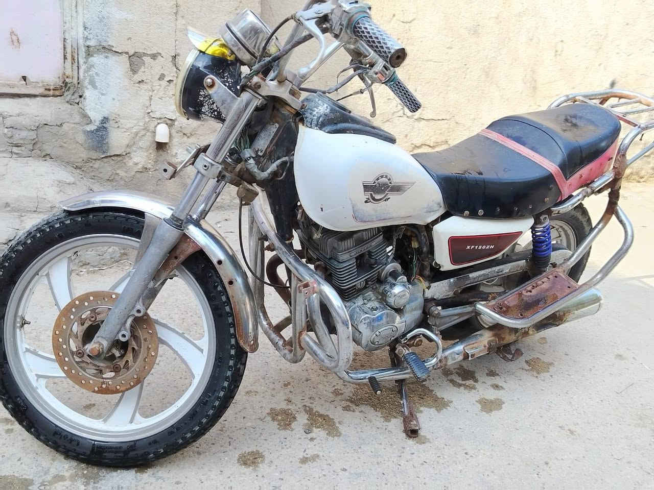جوندا مال جني. شوف الفيديو واسمع التفاصيل . السعر 225قفل قفل  تايرات جدد محرك اخرس جديد كامله ع اخر حبايه كهرباء  عوزها باتري . ضفيره وسلف وكامل موجود فقط باتري . أبيعك كوم حديد تجي من بيتي تاخذها مكاني بالقاسم ***********
