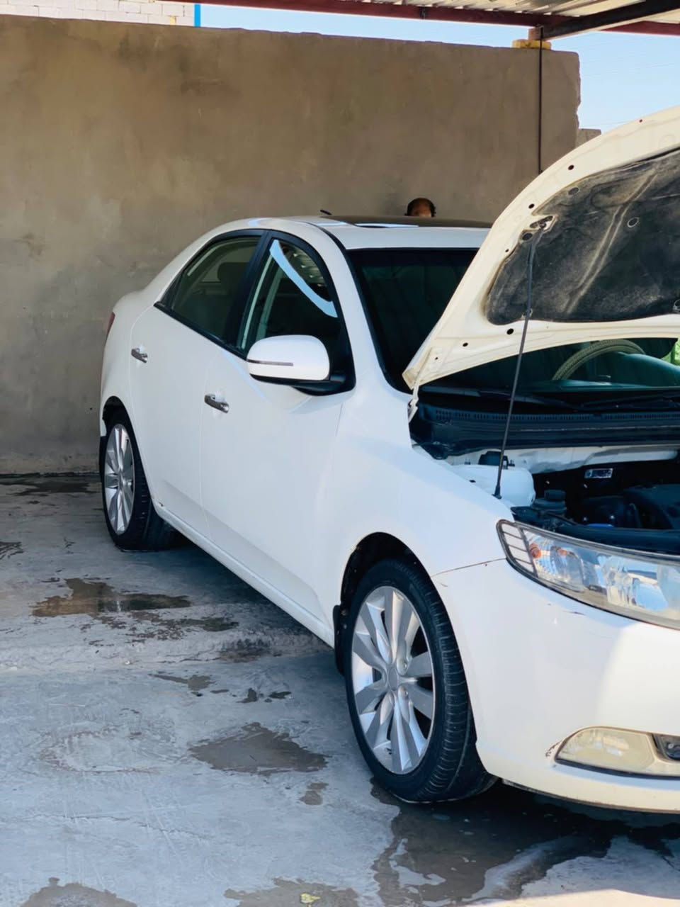 سيراتو خليجي المواصفات فول  رقم أربيل.
المكان  الديوانيه _عفك
السعر 113 وبيها مجال بسيط 
رقم الموبايل ***********
