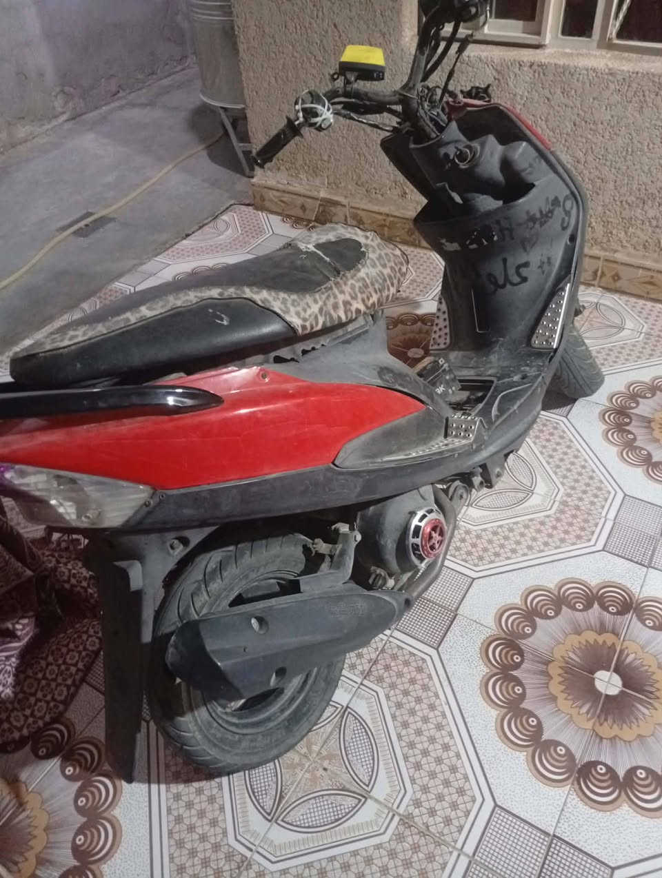 مكس عدله لبيع دراجه جديده اي نقص ما بيه دشبول موجود دراجه شلعه ومعدل شك لكاع بوشه 49بلاديه نكره سلف دراجه كامله مكمله مكان ديالى الخالص ستفسار اتصل عله هاذ رقم ‏‪***********‬‏سعره 375وبيه مجال
