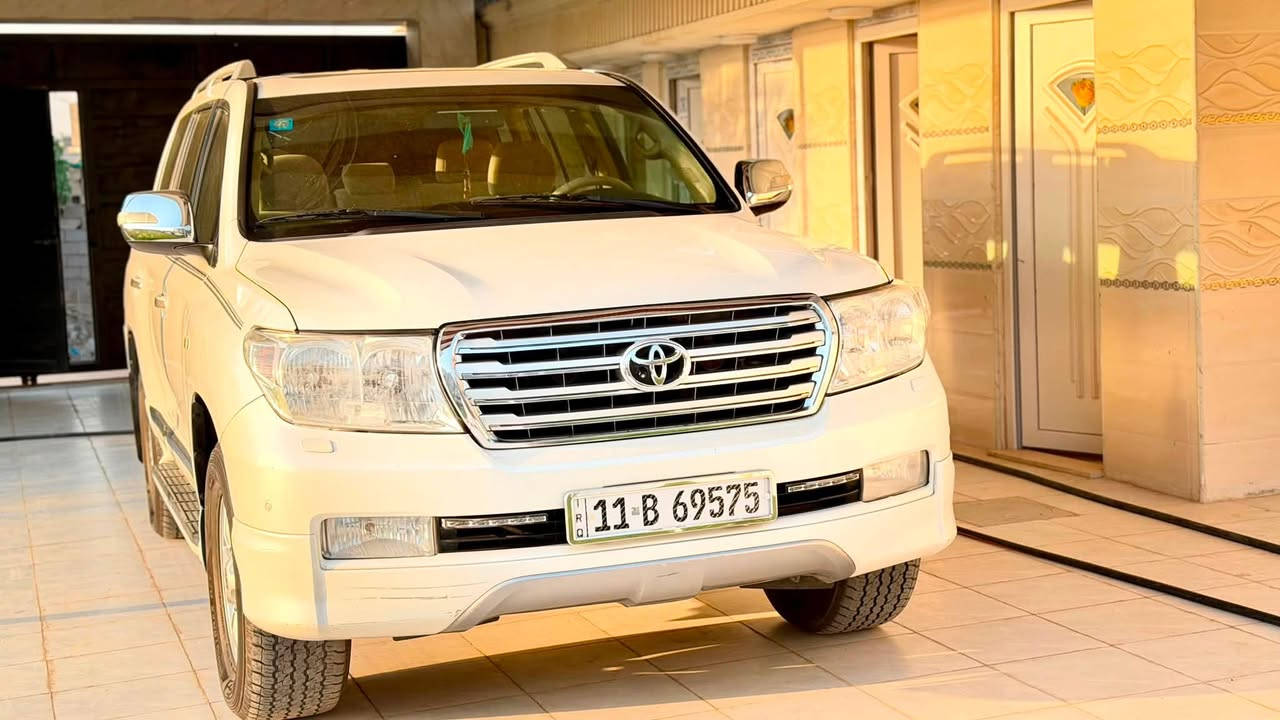 تويوتا لاندكروز 2009 كفاله سيارة فول جديدة كلشش
السعر ٢٦٥ وبيه مجال اتصل***********
