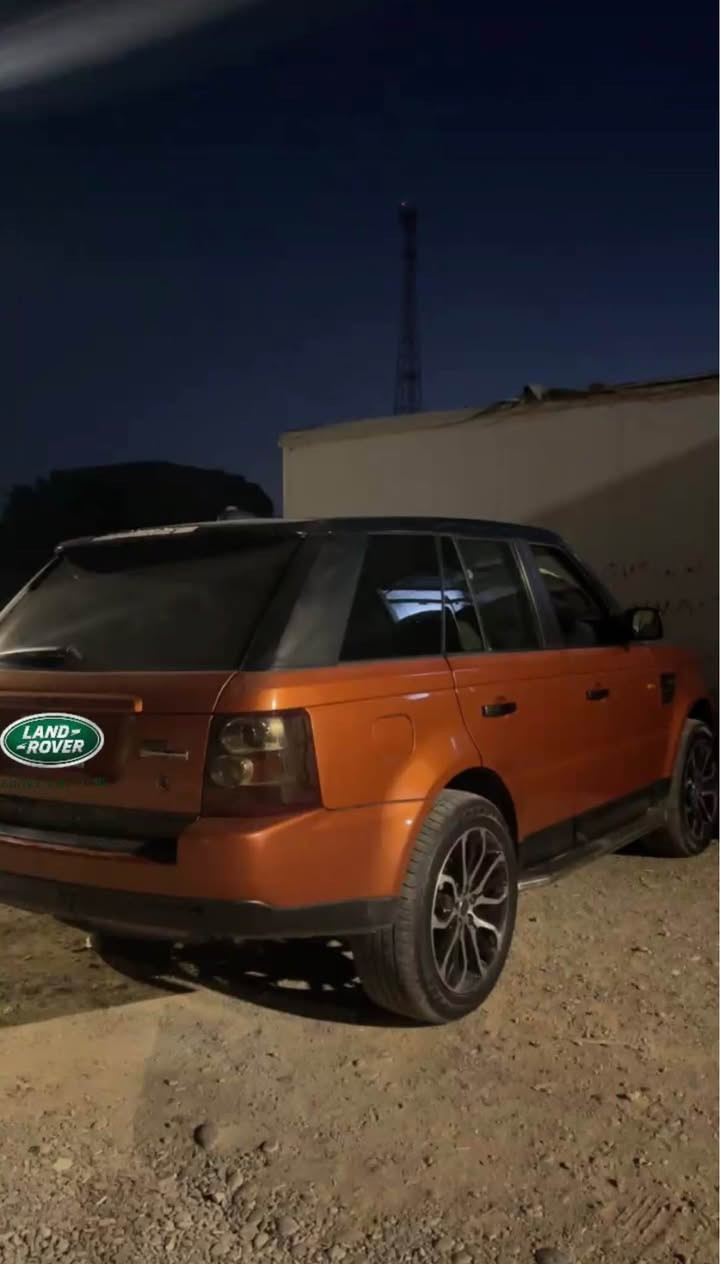 سلاوی خوای گەورە لە برايان Rangrover sport 2009 pshty krawata 2013 مەکینە 8 پستۆنی سوپەرچارج رەنگێکی جوانو مەرخوب لئدرانی نیە کۆدی مروری بۆ کراوە سلایت گوشن کارەبای سەیارەکە پاک ماوەتەوە بئ مەسروفە چووپەکانی سابت کراوە سەیارەکە بئ حەیبە گئرو مەکینە بەشەرت بۆ فرۆشتن یان گۆرینەوە بە شتێک بە دڵم بێ Singapore
