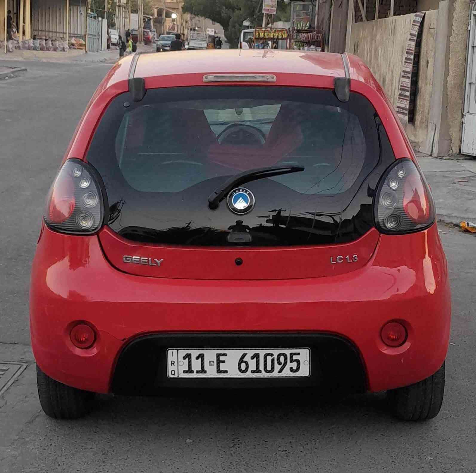 جيلي باندا موديل ٢٠١٣
سعرها ٤٠ ورقه وقفلها 
***********
