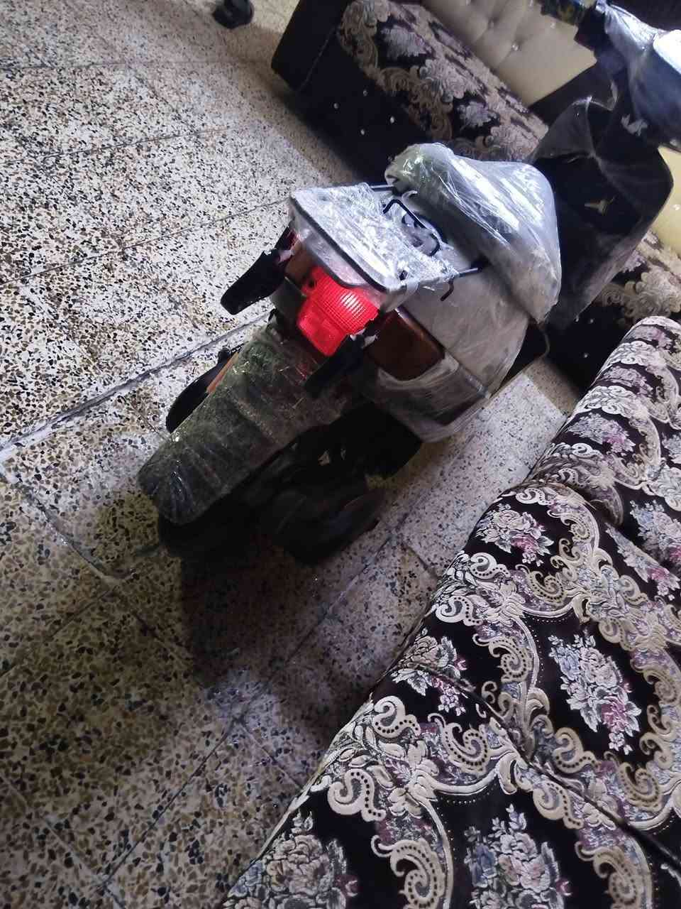 ماطور للبيع بوتين ما مفتوح شلعه نار 🔥 كلو شغال بس اسلف يدير ما يشتغل والباقي كلو شغال سعر 350 بي مجال مكان موصل حي الثوره شراي خاص
