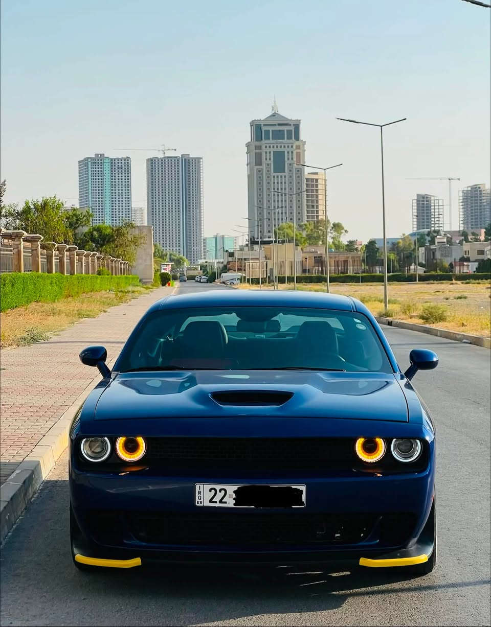 السلام عليكم
Dodge Challenger R/T
. موديل 2022 

. الممشى 17 الف ميل فقط 

. الضرر 3 قطع امامية صبغ اريباك ستيرن ودشبول

. كير ومكينه بشرط 

. كشنات حضن داخل احمر 

. شفتات ستيرن 

.شاشة صغيرة 

. بدون سلايت 

. لون ازرق بحري مميز 

. تحويل بشرط 

. السعر 177 ورقة 

متوفر واتساب فقط ‭***********‬
