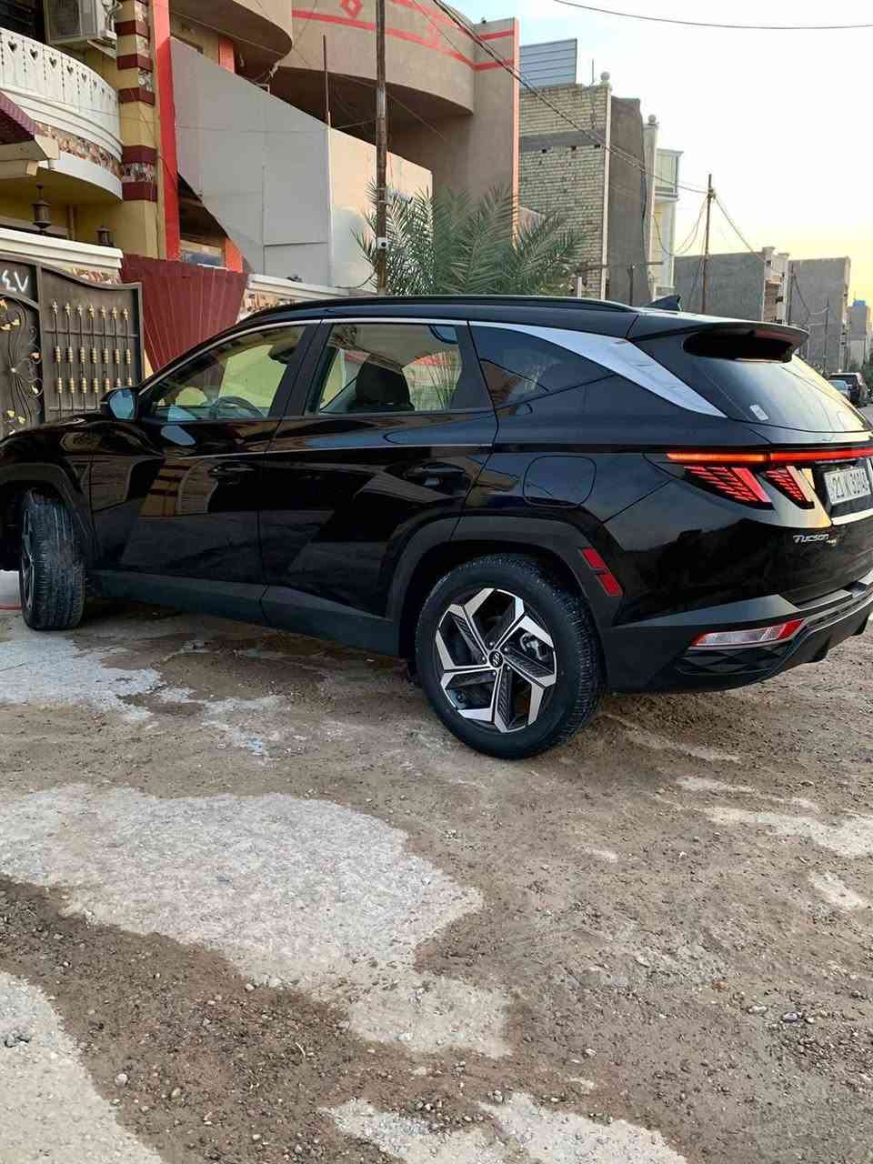 🚘 للبيع هيونداي توسان 2022 وارد أمريكي

▪️ موديل 2022
▪️ محرك 2500 CC
▪️ بانزين محسن
▪️ لون أسود 🖤
▪️ وارد أمريكي
▪️ رقم سليمانية
▪️ ماشية 42  ميل
▪️ فول مواصفات 🔥
▪️ سيارة نظيفة جداً وأمانة الله تستاهل

📍 بغداد – الدورة
💰 السعر: 170 وقابل للتفاوض

للجادين فقط للتواصل ع رقم ***********
