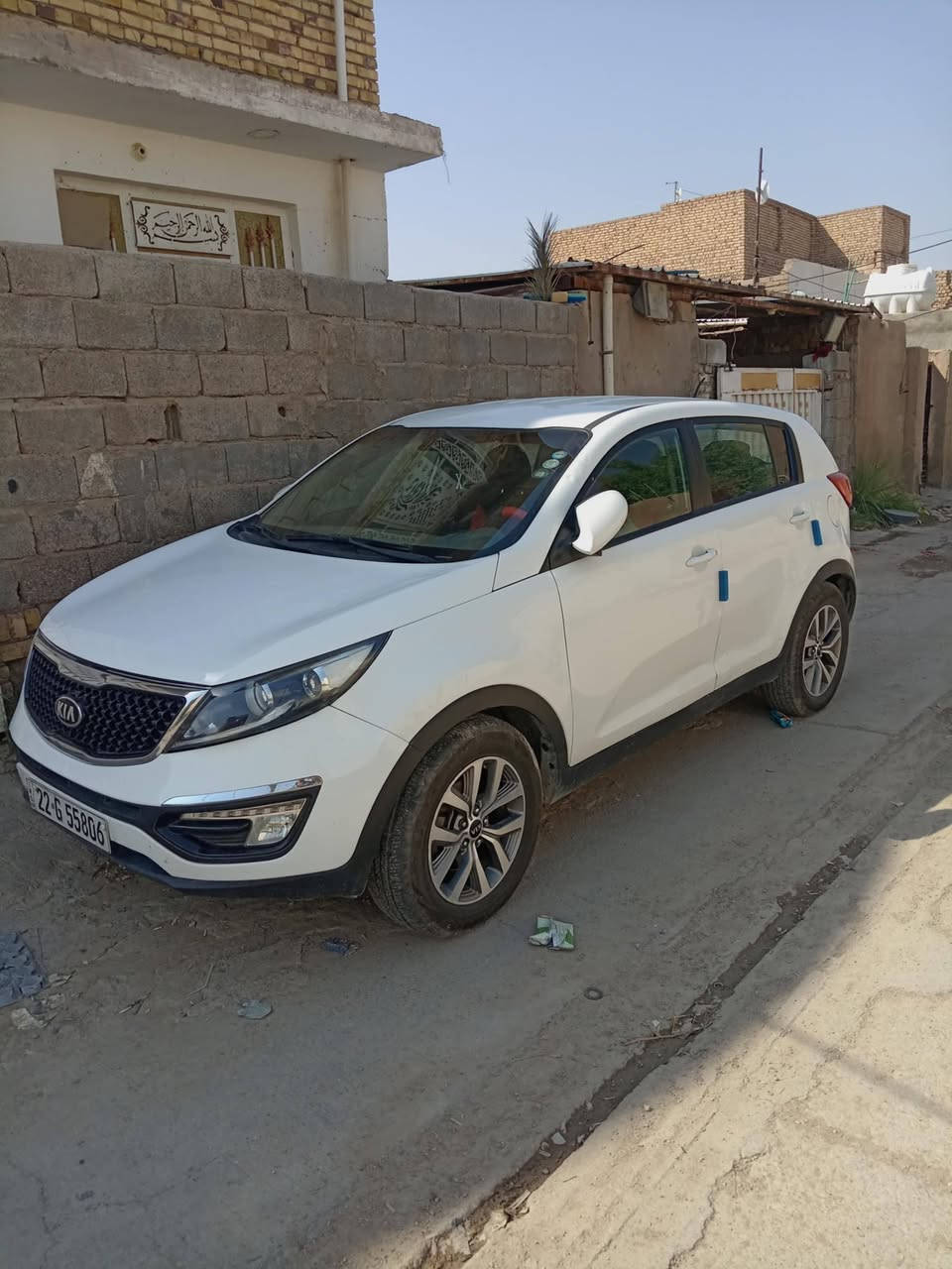 السلام عليكم سبورتج 16امريكي حادث جاملغ وبنيد سياره جاهزه تبريد وحداديه رقم نكليزي تريد وكاله تريد تحويل شاشه وكامره وتحكمات السعر120 مكان الكوت قضاء الحي للاستفسار ***********
