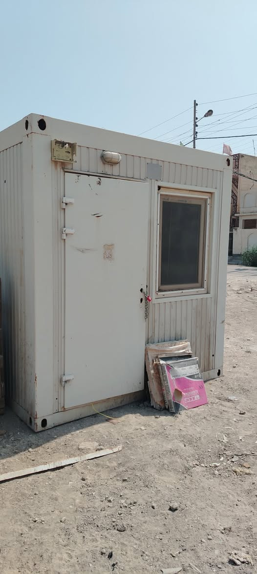 كرفان أميركي المنشأ
طول ٦ متر والعرض ٢ ونص 
العنوان سماوة  تواصل على واتساب *********** 
استعمال نظيف
