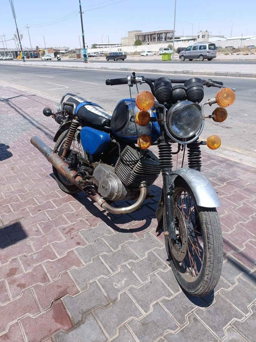 MZ81محرك ثنين وثمانين صدر ثنين وثمانين ما اعرف يا كصه***********
