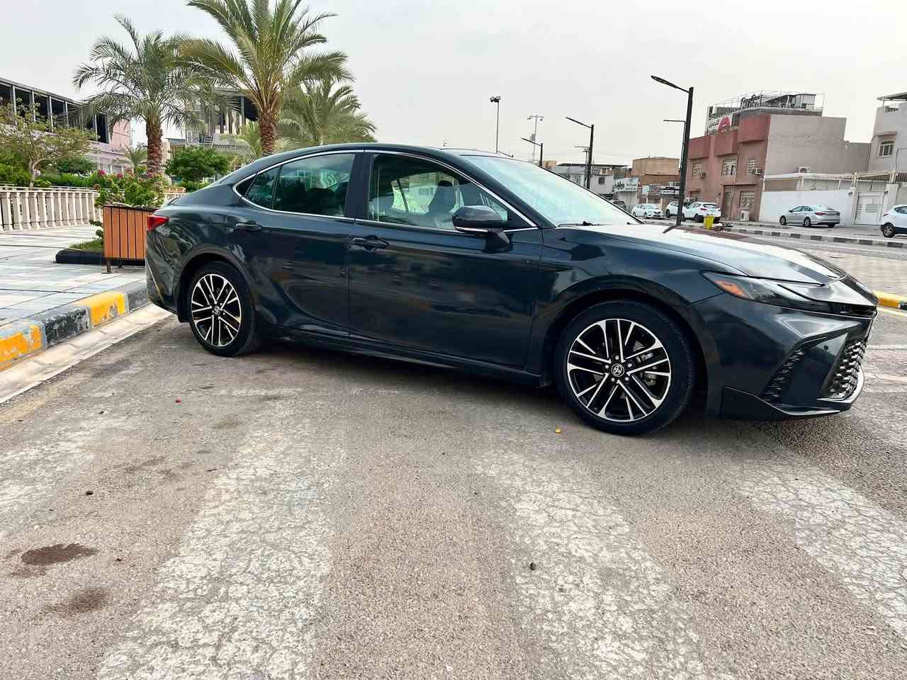 كامري 2025 XLEهايبرد
للبيع فقط حادث وسونار موضح بالصور والشرح كله يمك 
ماشيه 13 الف السياره فوول للأخير 
بانوراما توقف ذاتي قياده ذاتيه داتا شو 5كامرات فول رادرات شاشه جبيره وفول تحكم كشنات تبريد تدفئه كشنات خزن وكهرباء بعد هواي مواصفات والتعمير درجه اولى شواصي بدون سحب بدون لغود سستم ايرباك راجع راديترات ع وضع الشركه رقم بغداد بأسمي هزه جديده بلادي مكاني النجف للأستفسار *********** السعر 187 وبيها مجال
