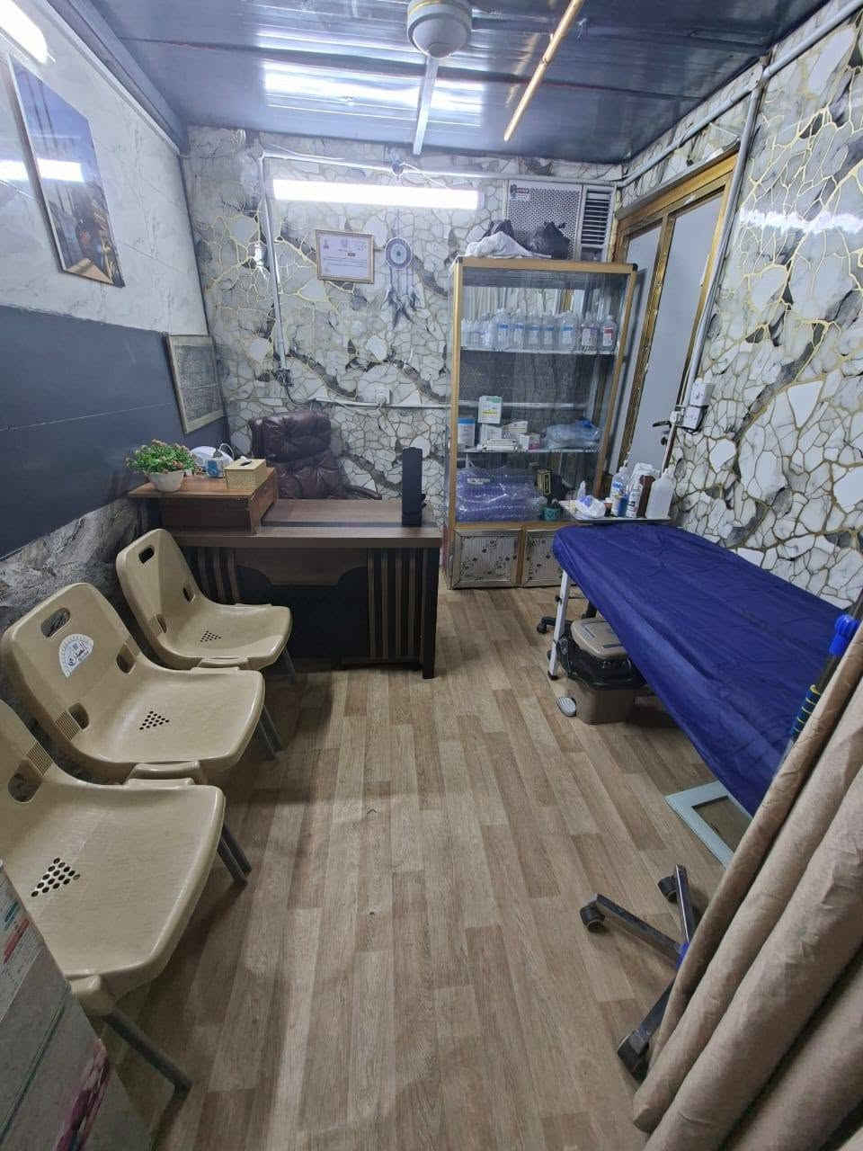 تعلن عيادة سيف الدين التمريضية بحاجة إلى موظفةتمريض لديها خبرة علما أن أوقات الدوام من التاسعة صباحا إلى الواحدة ظهرا ومن الثالثة إلى التاسعة مساءا العيادة تعمل بنظام 24ساعة الدورة ابودشير شارع الصريفةقرب أسواق زرزور ***********سيف الدين
